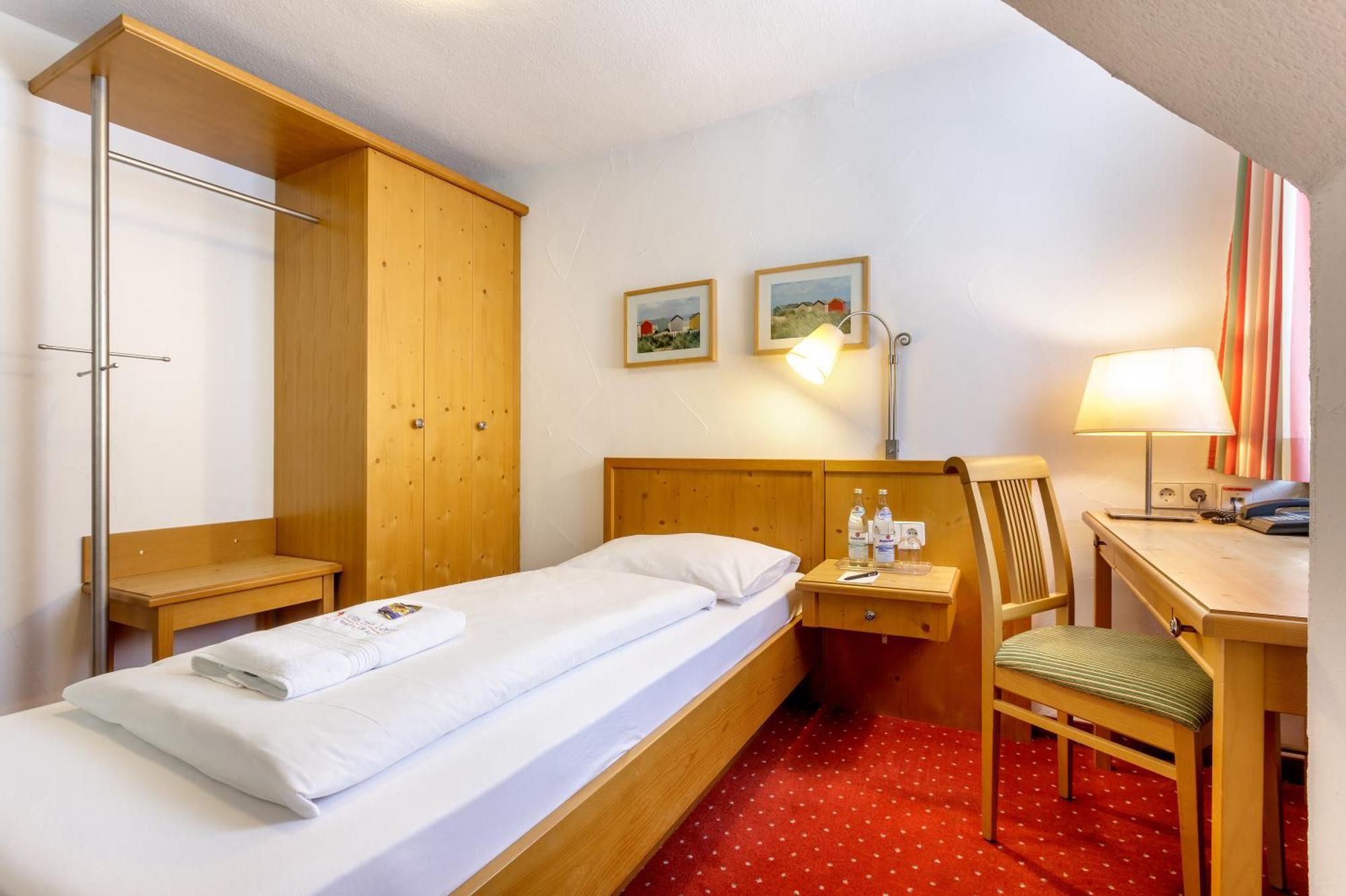 Hotel Zum Loewen Weißenhorn 외부 사진