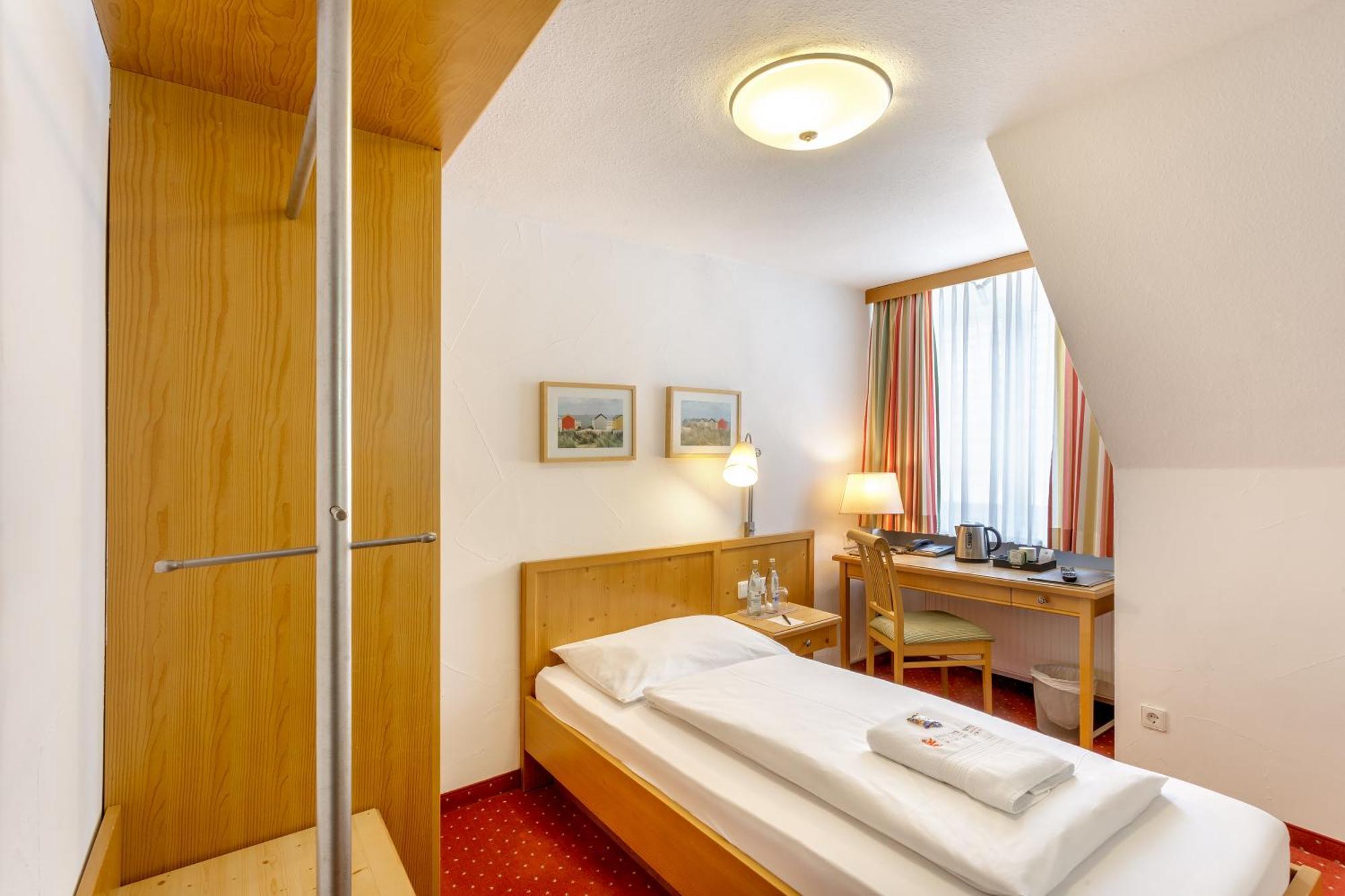 Hotel Zum Loewen Weißenhorn 외부 사진